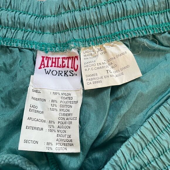 Vintage 80s ATHLETIC GYM TRAINING SHORTS - Picture 4 of 7